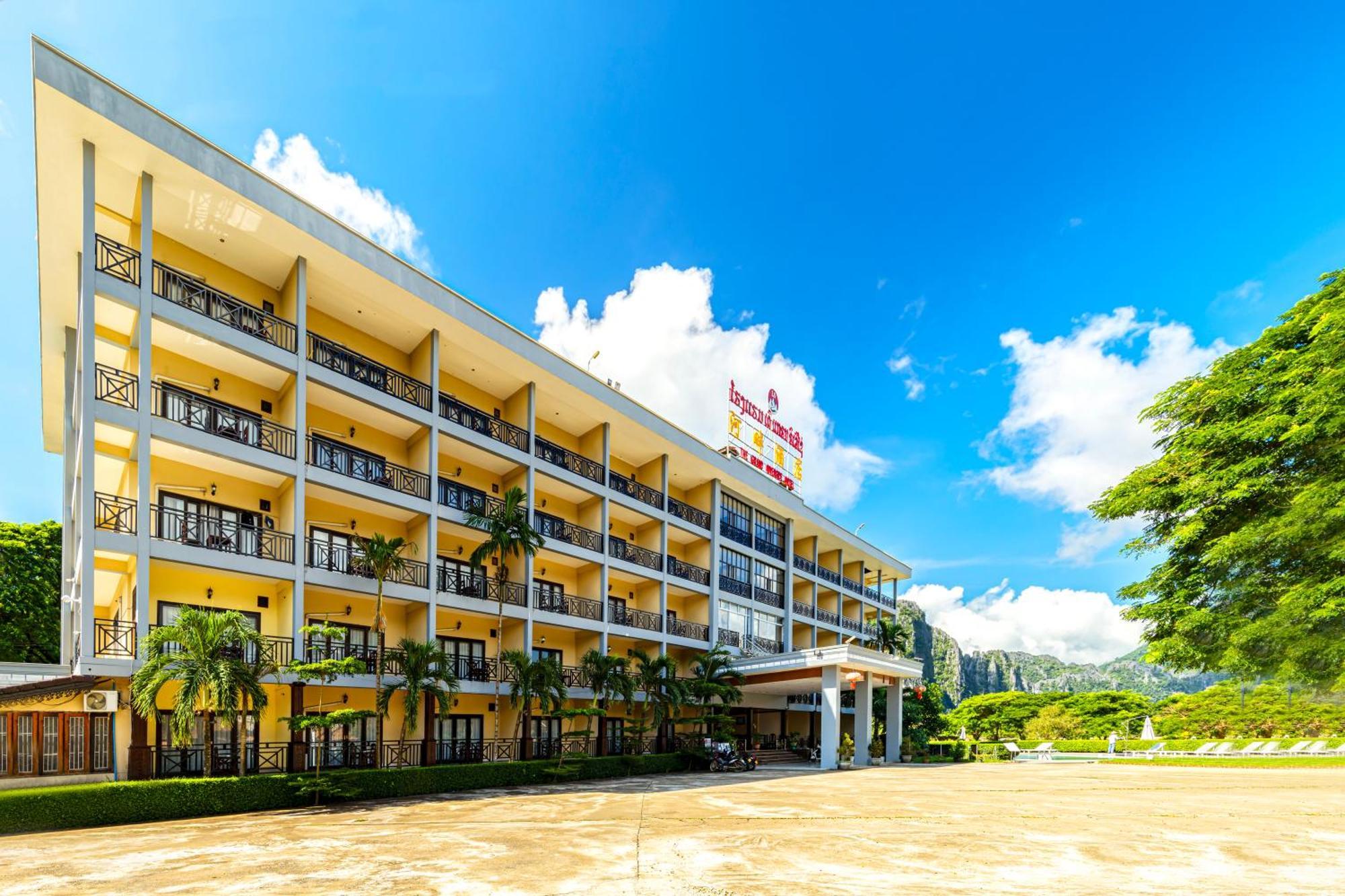 Lisha The Grand Riverside Hotel Vang Vieng Ngoại thất bức ảnh