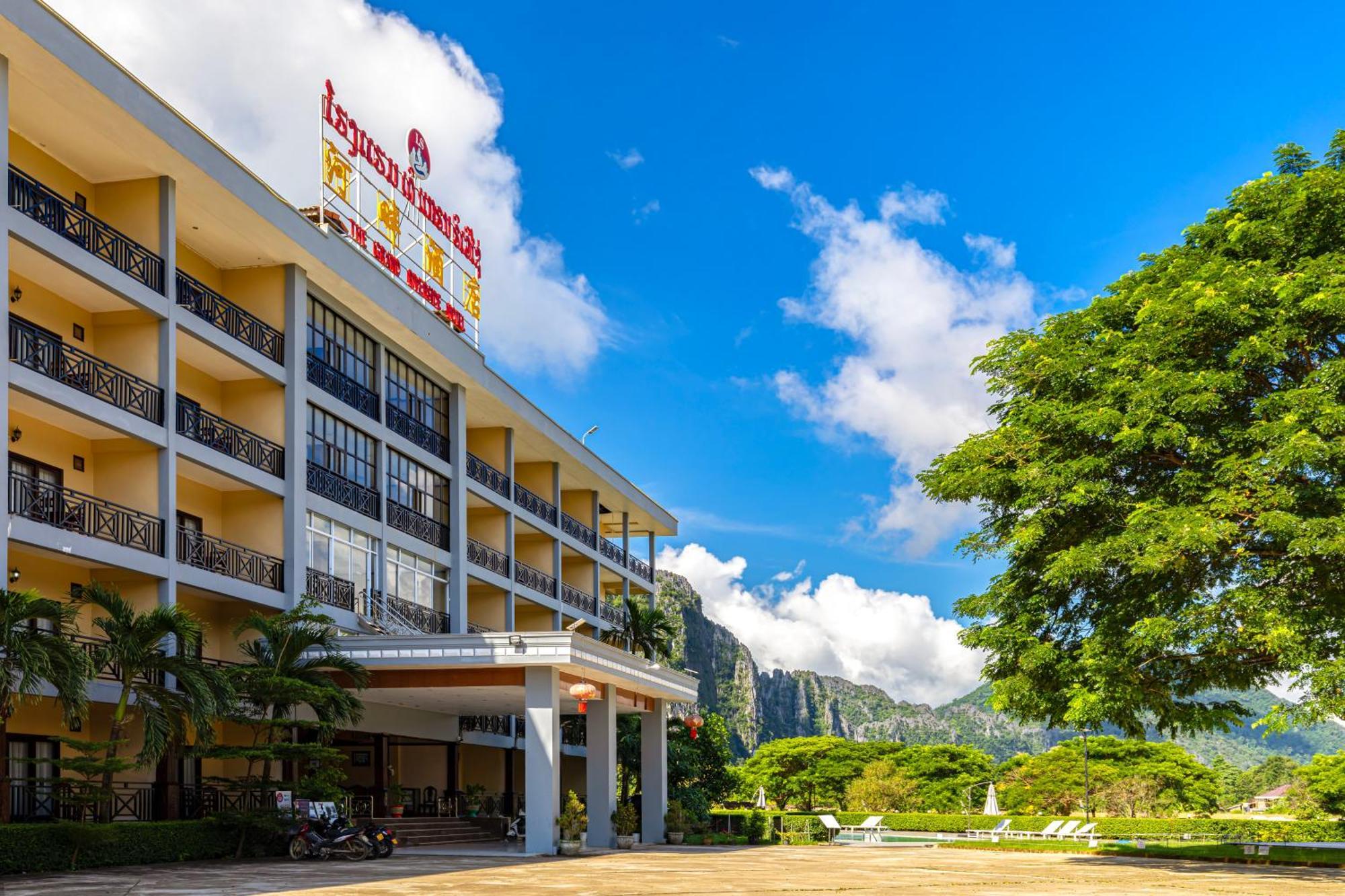 Lisha The Grand Riverside Hotel Vang Vieng Ngoại thất bức ảnh