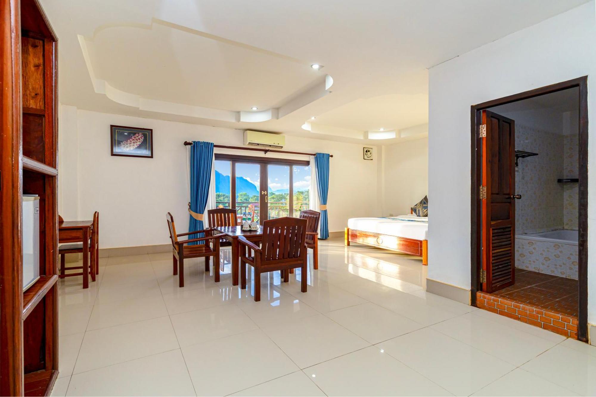 Lisha The Grand Riverside Hotel Vang Vieng Ngoại thất bức ảnh
