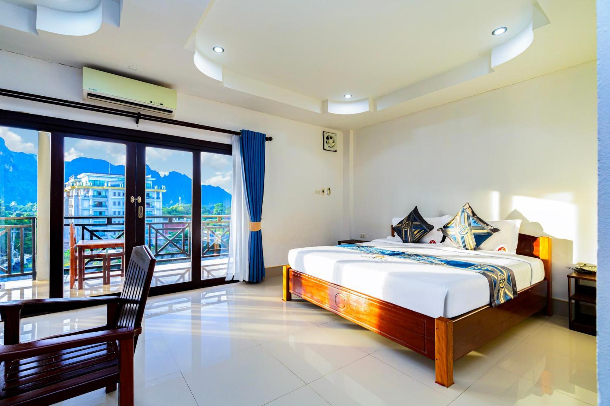 Lisha The Grand Riverside Hotel Vang Vieng Ngoại thất bức ảnh