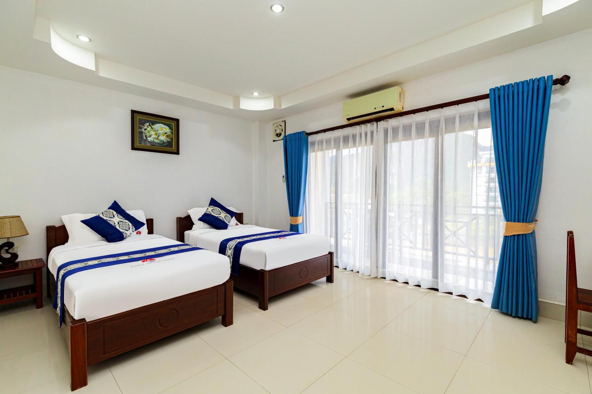 Lisha The Grand Riverside Hotel Vang Vieng Ngoại thất bức ảnh