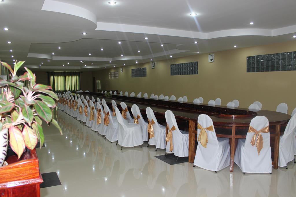 Lisha The Grand Riverside Hotel Vang Vieng Ngoại thất bức ảnh